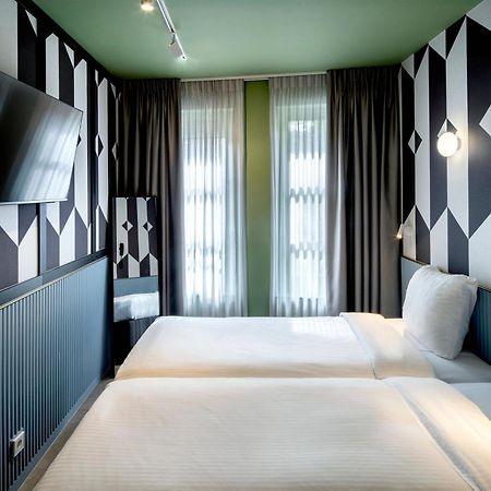 Tourist Inn Hotel อัมสเตอร์ดัม ภายนอก รูปภาพ