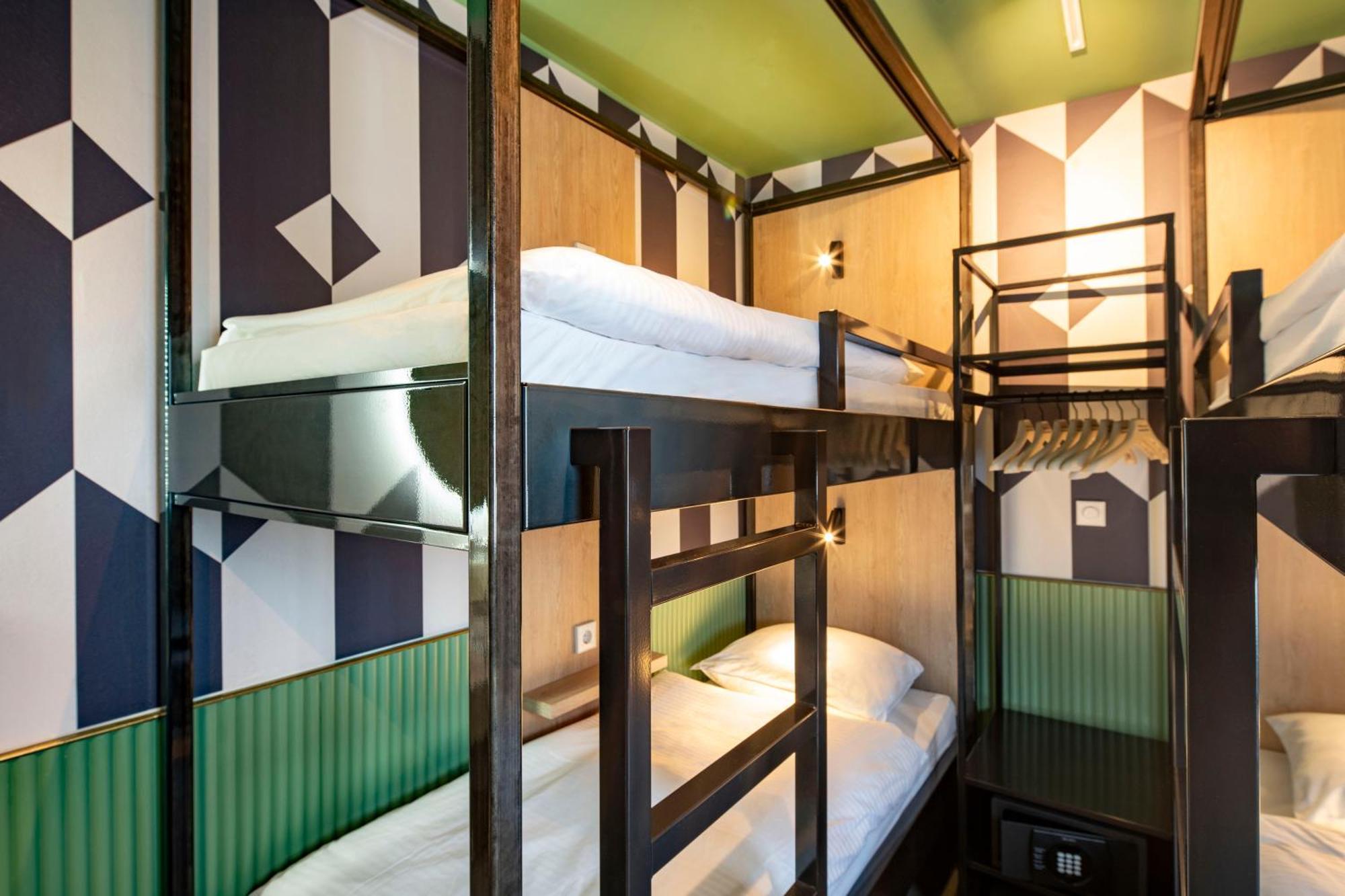 Tourist Inn Hotel อัมสเตอร์ดัม ภายนอก รูปภาพ