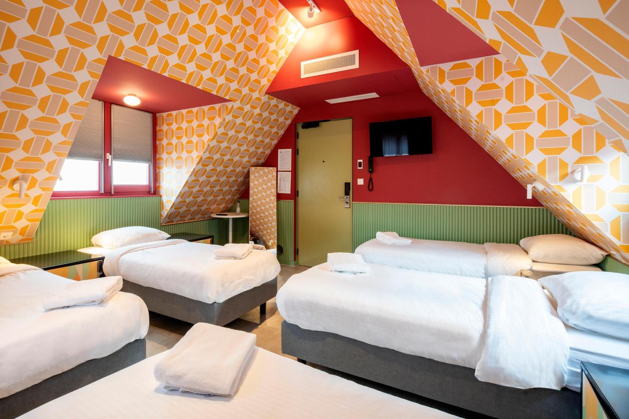 Tourist Inn Hotel อัมสเตอร์ดัม ภายนอก รูปภาพ